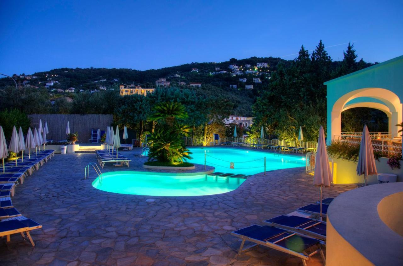 Grand Hotel Aminta Sorrento Exterior photo